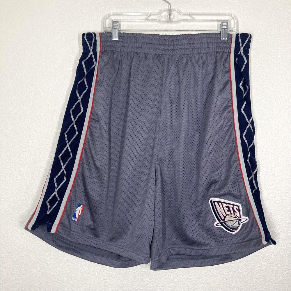 Vintage New Jersey Nets Shorts Mens 44 Gray NBA Basketball Champion USA 90s